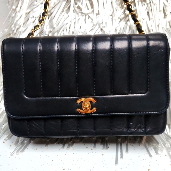 Navy Chanel Vintage Bag - Picture 1 of 8